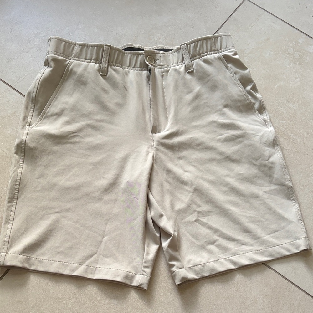 Under armour Men's athletic Tan Shorts